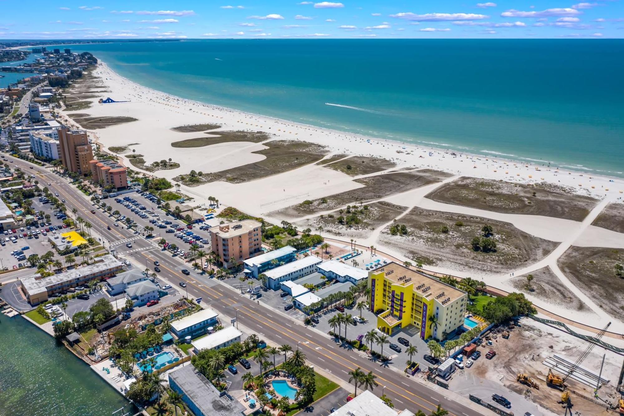 South Beach Oceanfront Resort St. Pete Beach Rom bilde